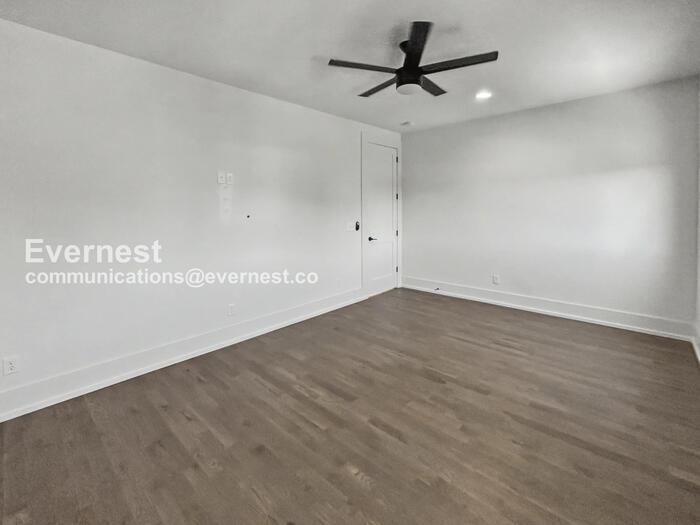 Building Photo - 1011 Garfield St