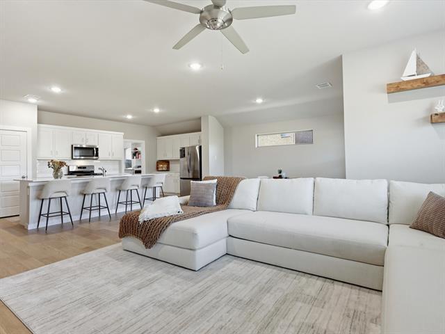 Building Photo - 530 Chambers Wy Dr