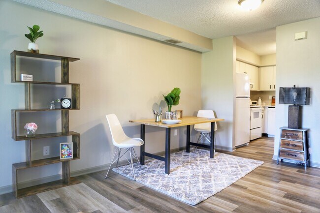 Interior Photo - The Vista