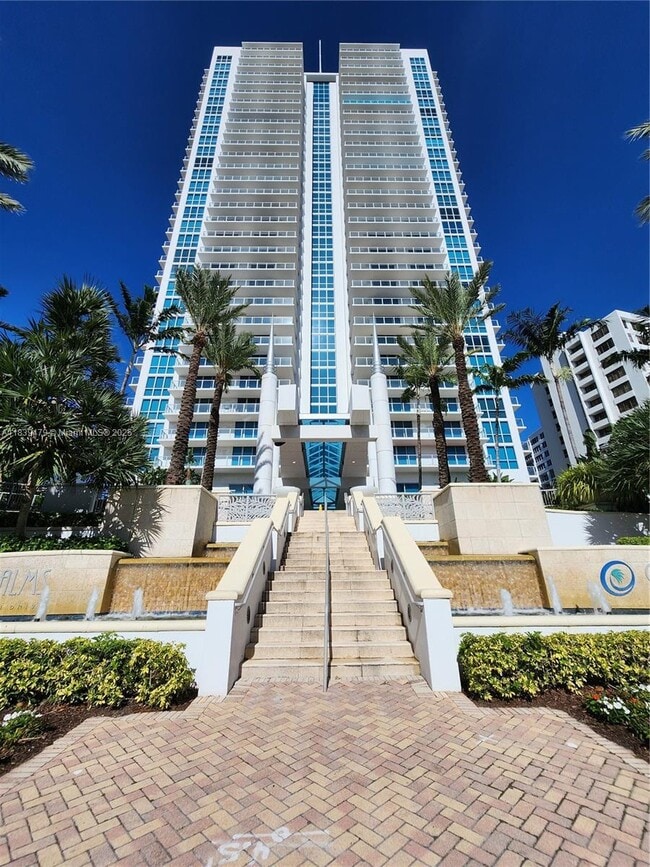 Building Photo - 3101 S Ocean Dr