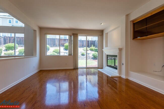 Building Photo - 3526 Casabella Ct