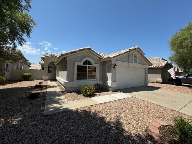 Building Photo - 3 Bedroom - 2 Bath - 1515 Sq. Ft. - in Gil...