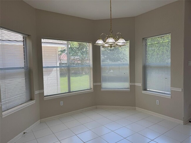 Building Photo - 17414 Fountainview Cir