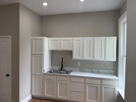 Building Photo - 3834 Southern Pky