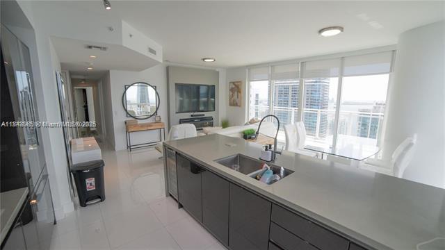 Building Photo - 1080 Brickell Ave