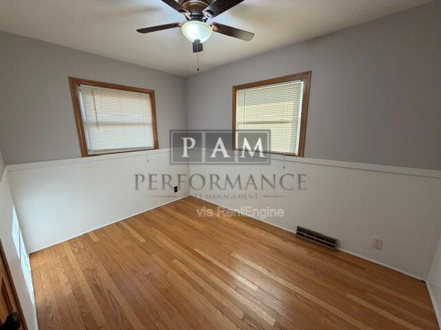 Building Photo - 9229 27th Ave