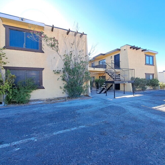 Building Photo - NEWLY RENOVATED & MODENIZED 2ND FLOOR CONDO IN SPRING VALLEY