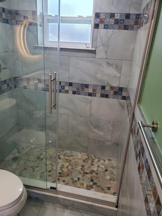 Building Photo - 1481 S Ocean Blvd