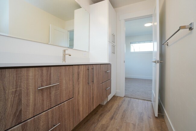 Building Photo - 4626 N Iota Ln