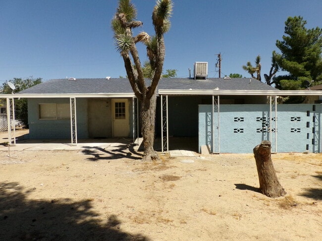 Building Photo - 7610 Valley Vista Ave