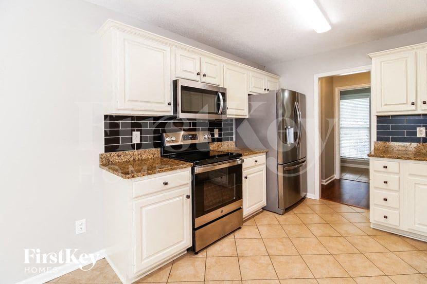 Building Photo - 12 Montford Ct