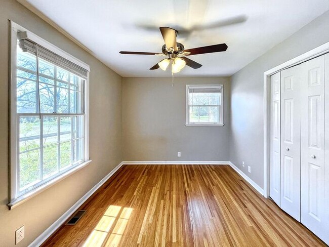 Building Photo - 3-Bedroom Home in a Convenient Location / ...