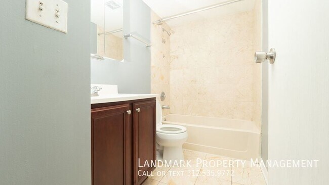 Building Photo - 2250 Abbeywood Dr
