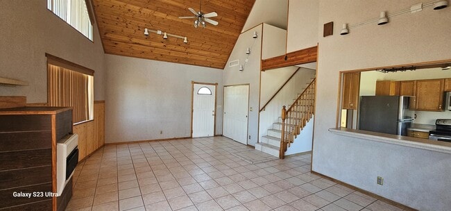 Building Photo - 8475 Selma Ln
