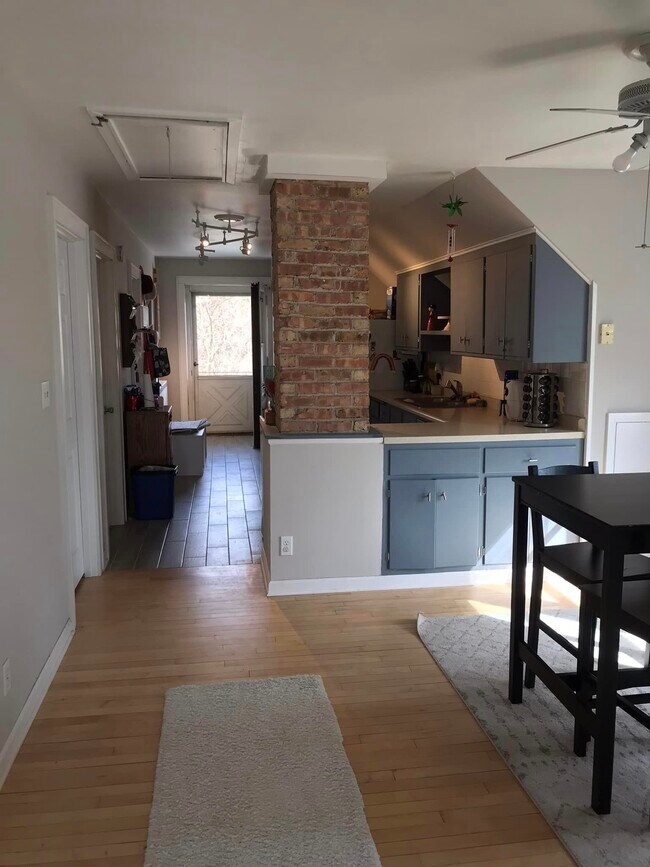 Building Photo - 2968 S 84th St