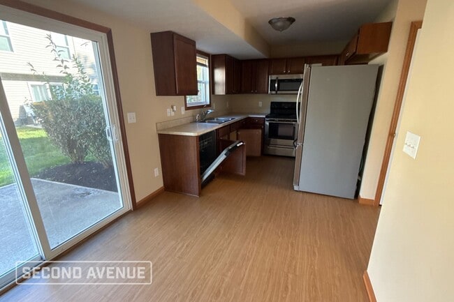 Building Photo - 440 Station 44 Pl