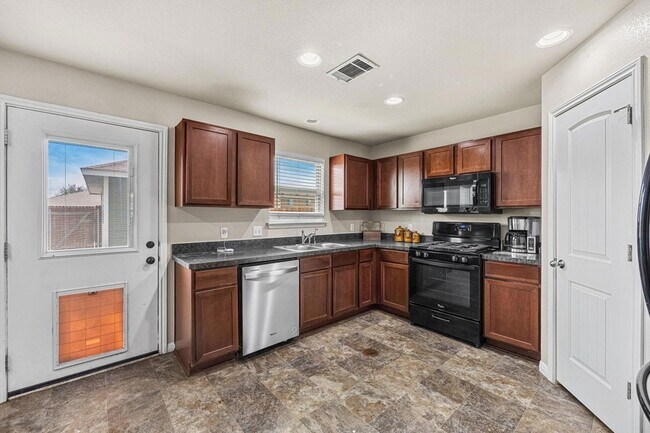 Building Photo - 4520 Graceful Ln