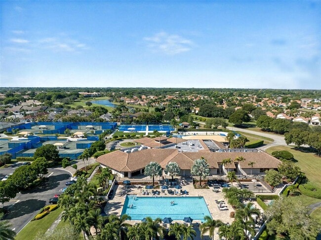 Building Photo - 6438 Via Rosa