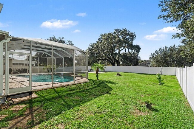 Building Photo - 301 Fern Gulley Dr