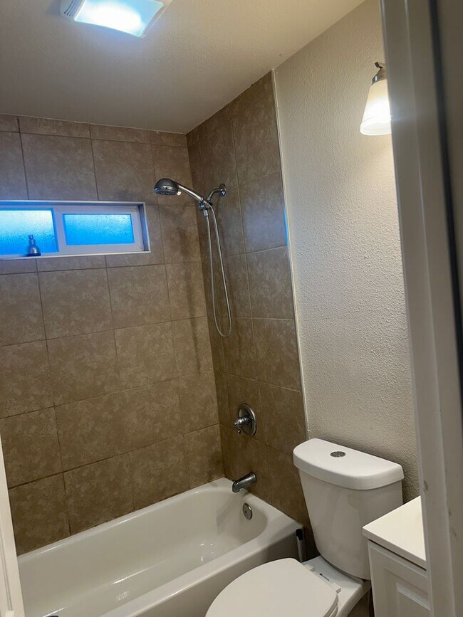 Building Photo - JJAC, LLC Properties 198