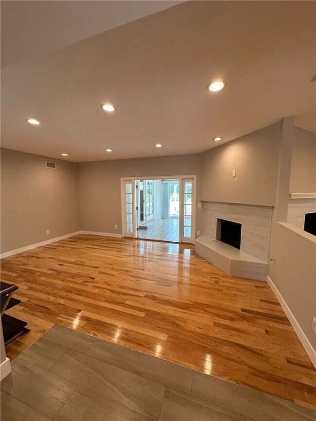 Building Photo - 5741 Larryan Dr