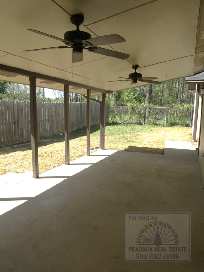 Building Photo - 42 Creekridge Cir