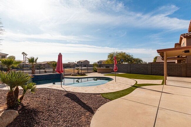 Building Photo - Beautiful Home in Laveen with Resort Style...