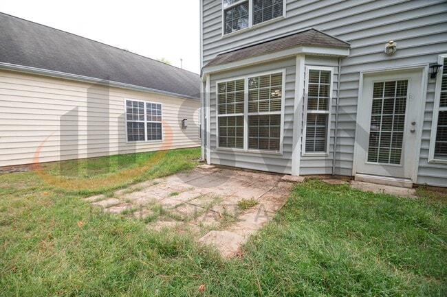 Building Photo - 3 Bedroom / 2.5 Bath in South Durham Neighborhood!