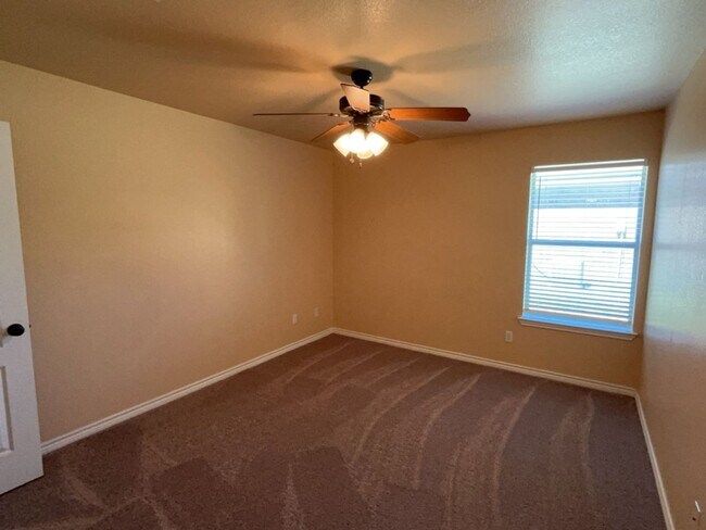 Building Photo - 4907 Autumn Valley Dr