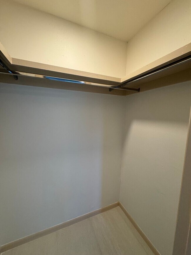 Building Photo - 1703 Terrace Dr