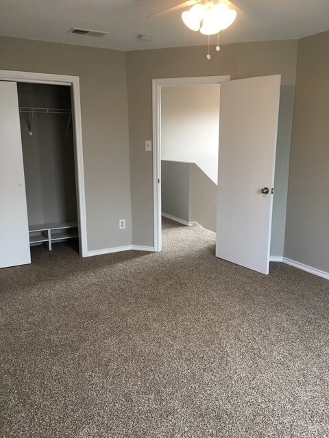 Primary Bedroom - 404 S Texas Dr