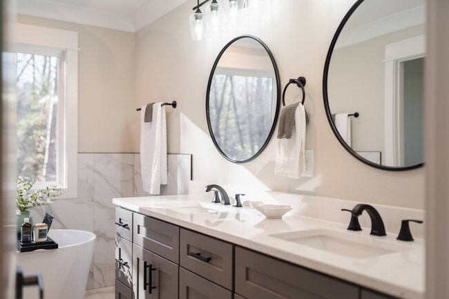 Building Photo - 104 Elohi Ln