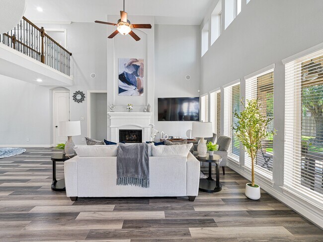 Building Photo - 27703 Lodgemist Ct