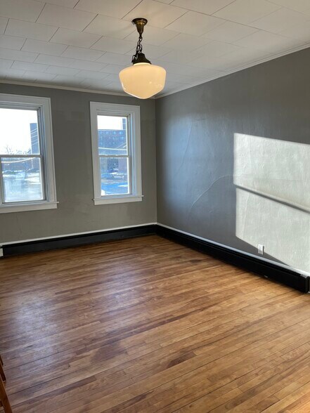 Building Photo - 415 E Saint Germain St