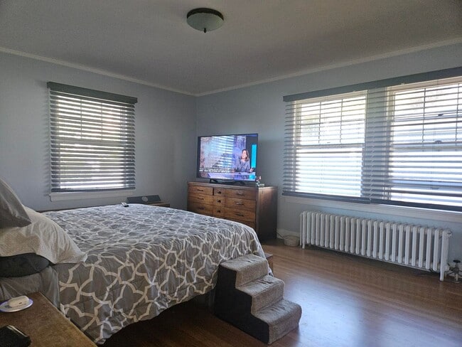 Building Photo - 5bd 5ba Stunning Home