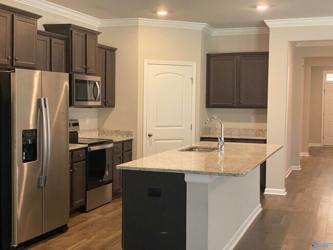 Building Photo - 14980 Westmeade Ln