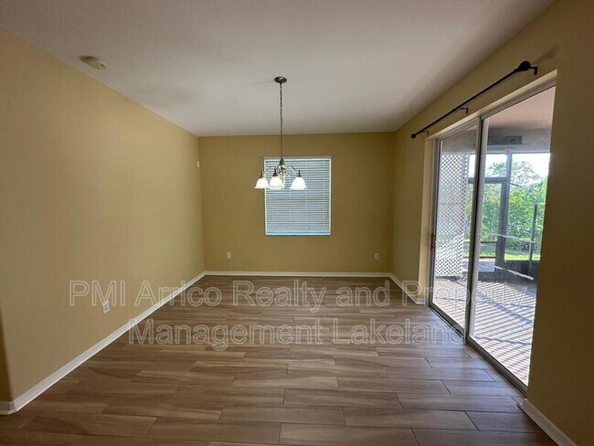 Building Photo - 3774 Hampton Hills Dr
