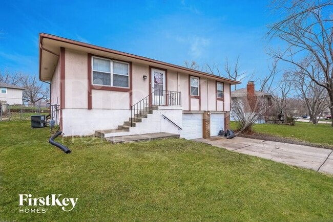 Building Photo - 2217 SW Keystone Dr