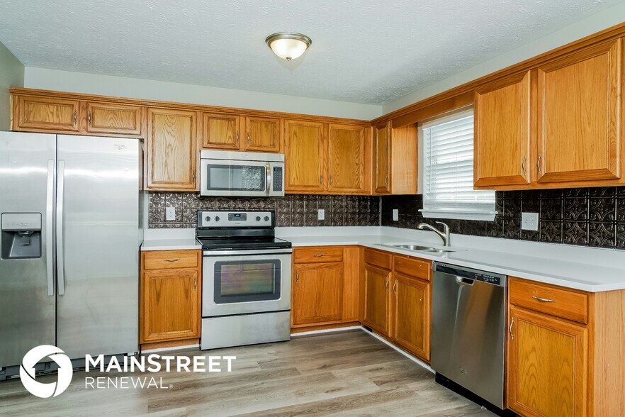 Building Photo - 139 Clover Cove Dr