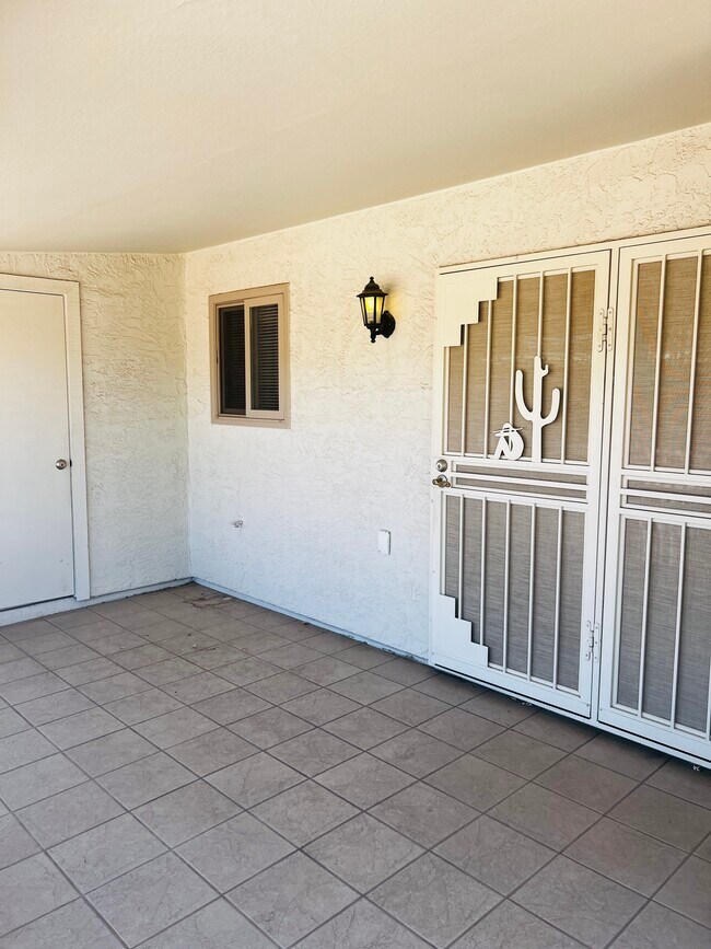 Building Photo - 810 Leisure World