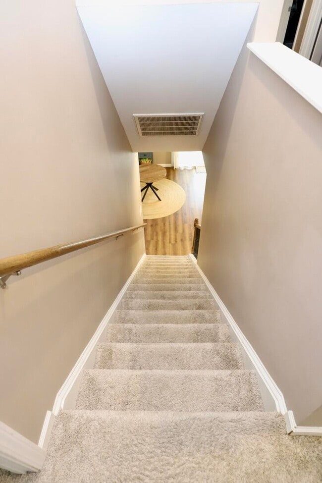 Building Photo - 500 Kittiwake Ln
