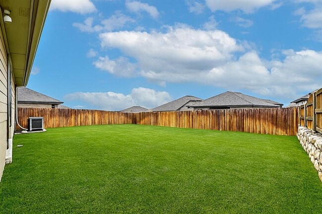 Building Photo - 6100 Shanjia Dr