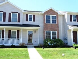 Building Photo - 312 Meadow View Dr