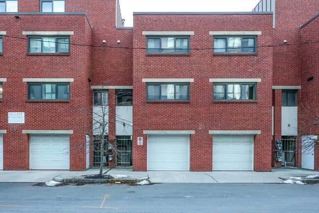 Building Photo - 85 Brainerd Rd