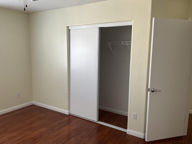 Building Photo - 5297 Tipper Ave