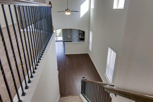 Building Photo - 3240 E Whitestone Blvd