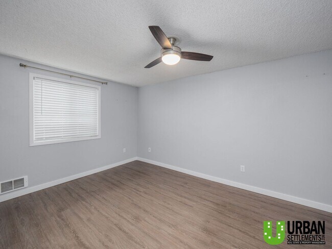 Building Photo - Modern North Spokane Condo with Beautiful ...