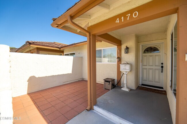 Building Photo - 4170 Lake Harbor Ln