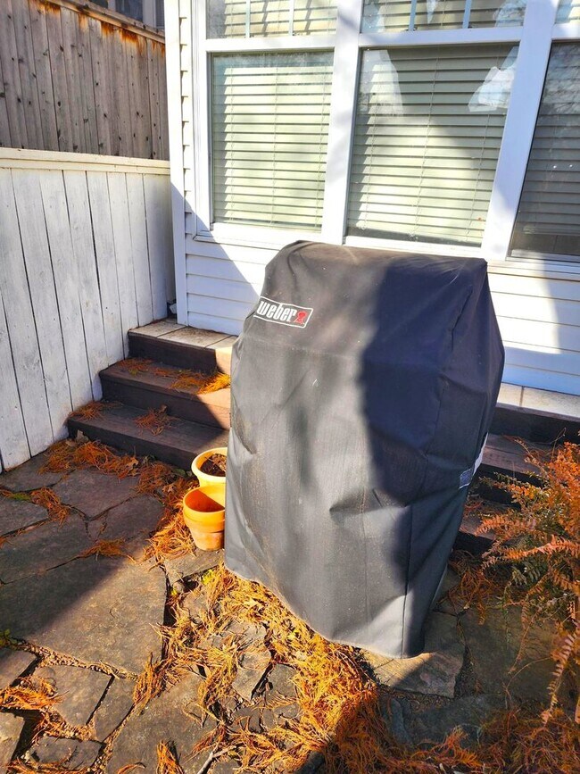 Building Photo - 3 Bed 2.5 Bath Plus ADU in Gatewood Add NW OKC