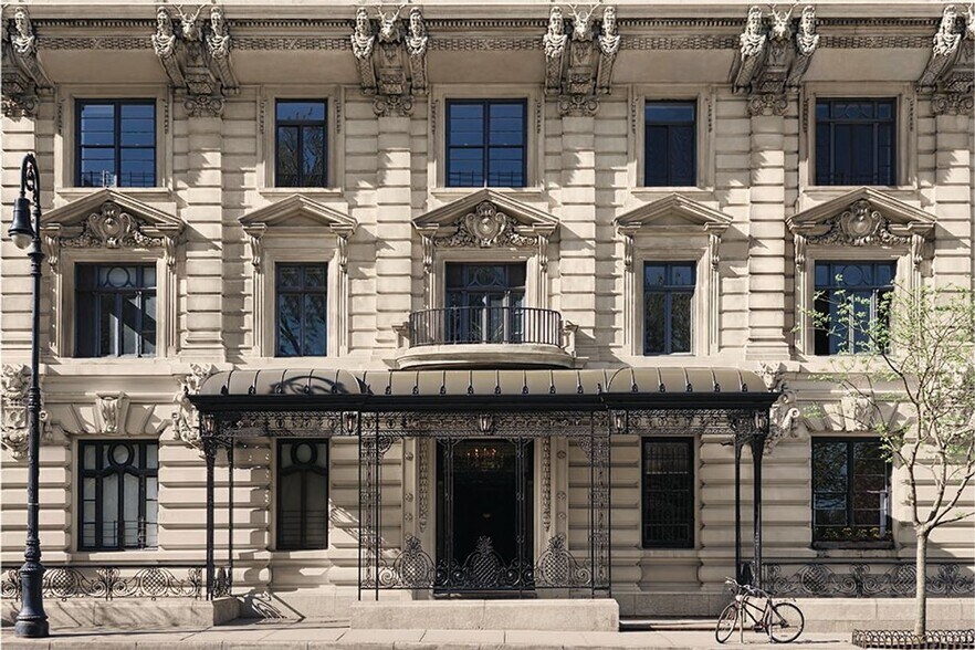 Building Photo - 344 W 72nd St